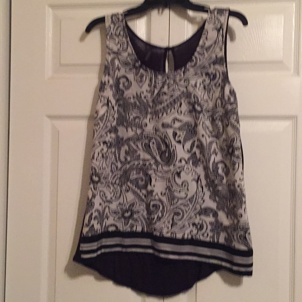 Sleeveless Blouse